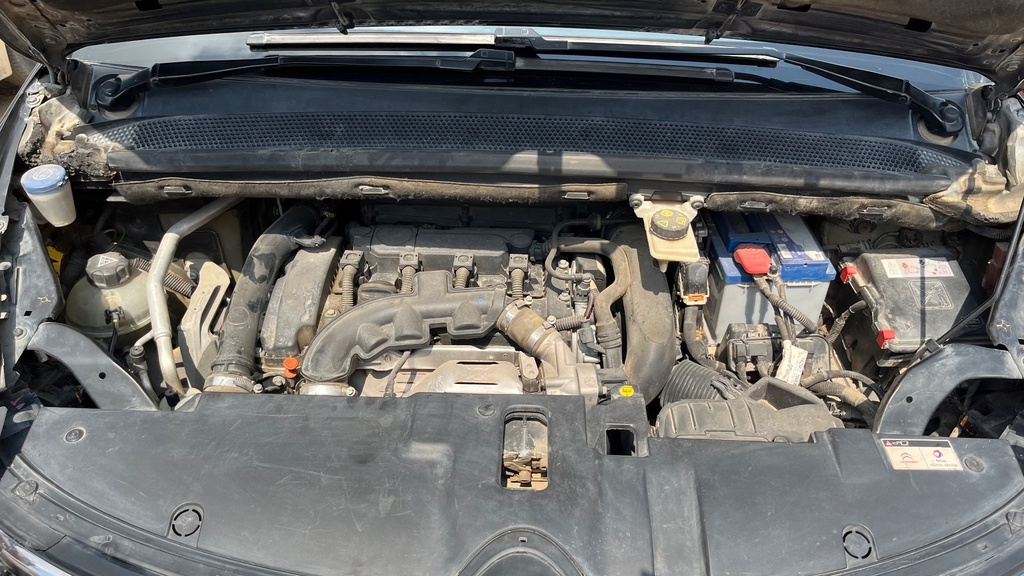ENGINE COMPARTMENT