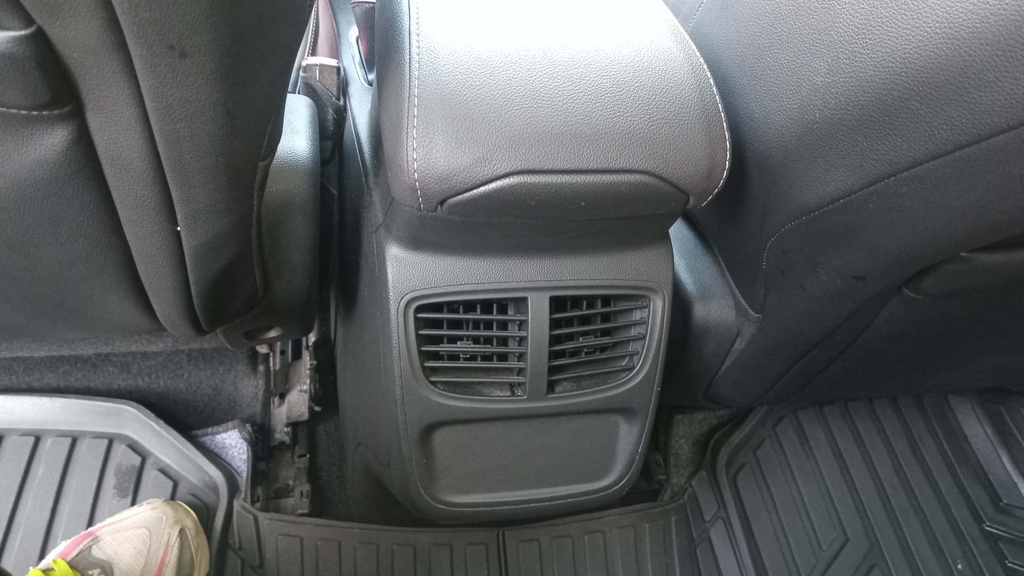 RR AC GRILL