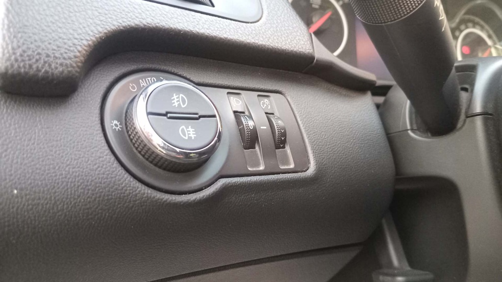 LIGHT SWITCHES