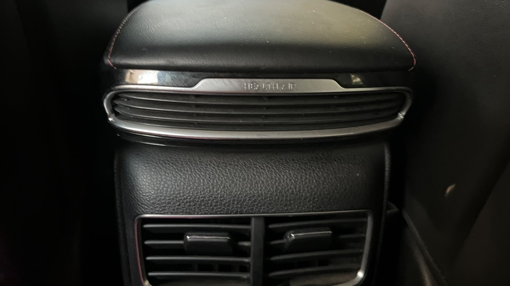 RR AC GRILL