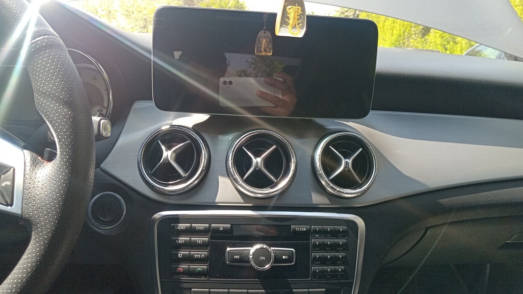 MULTIMEDIA SCREEN
