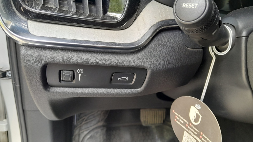 LIGHT SWITCHES