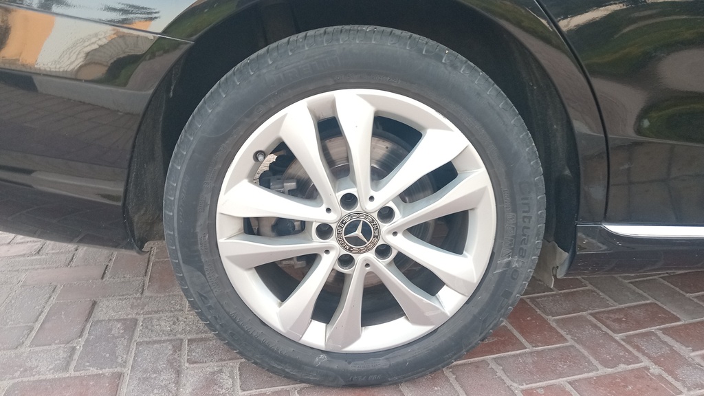 RR R TIRE