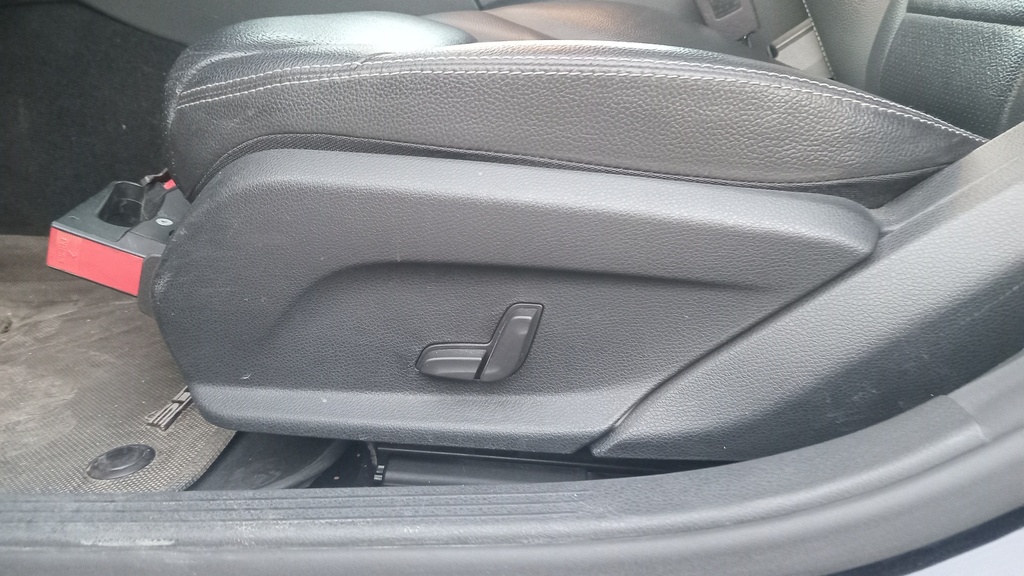 DRIVER SEAT SWITCHES