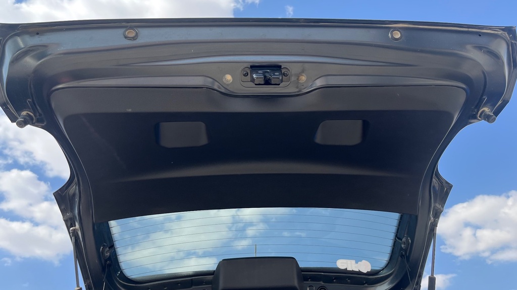 TRUNK HOOD