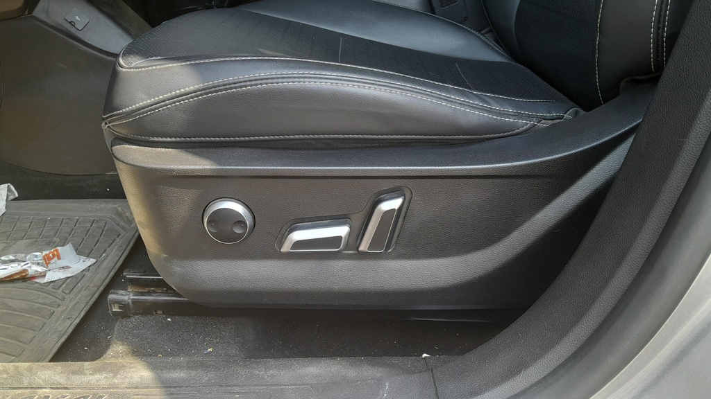DRIVER SEAT SWITCHES