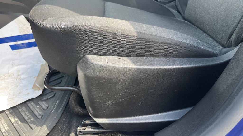 DRIVER SEAT SWITCHES