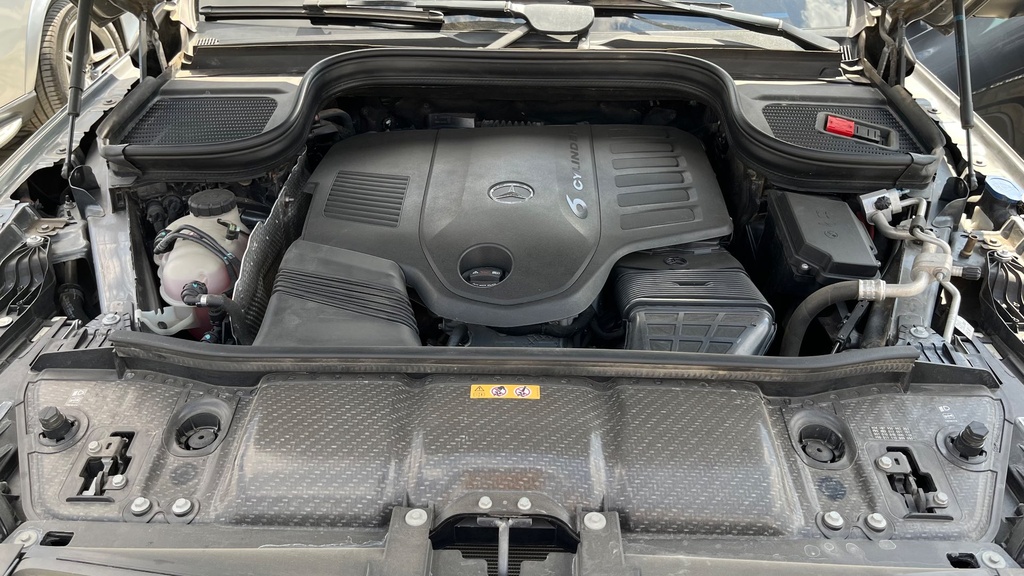 ENGINE COMPARTMENT