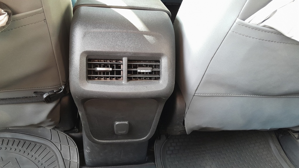RR AC GRILL