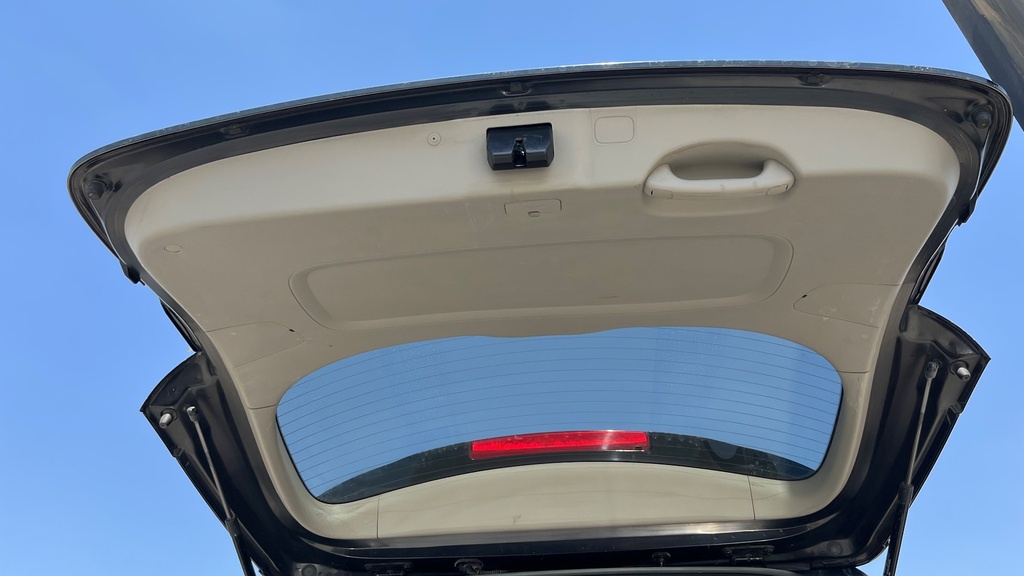 TRUNK HOOD