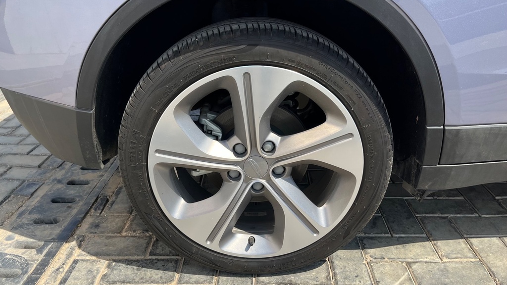 RR R TIRE