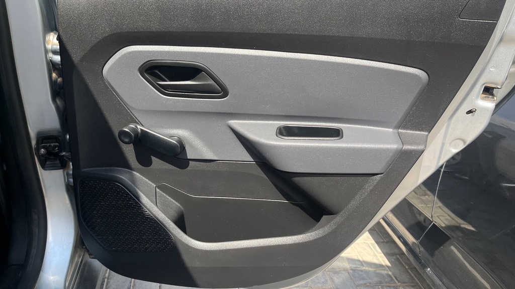 RR R DOOR