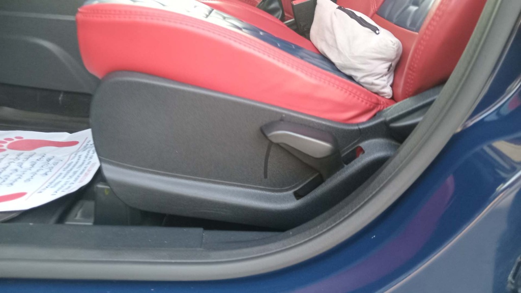 DRIVER SEAT SWITCHES