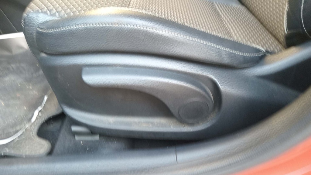 DRIVER SEAT SWITCHES