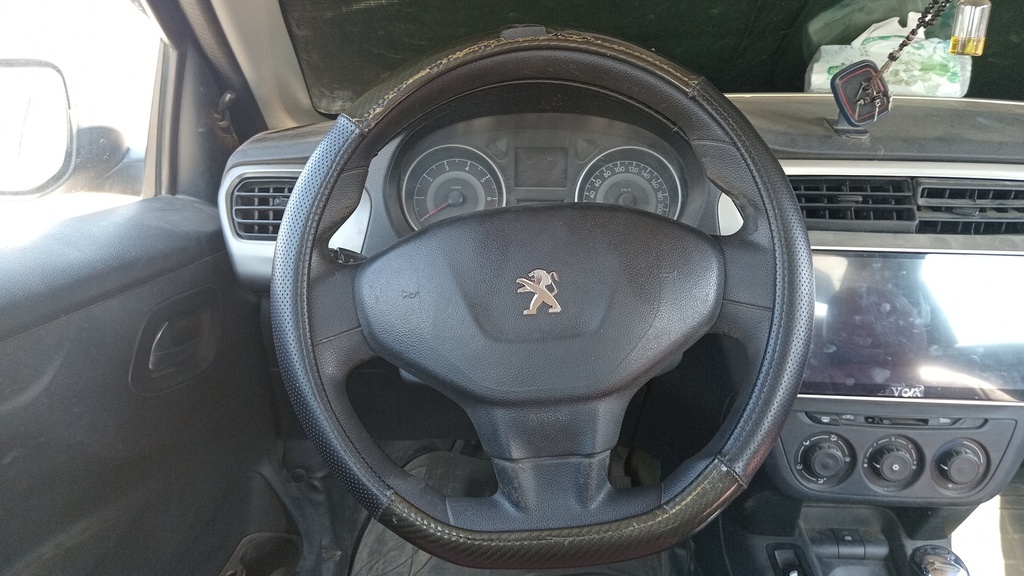 STEERING WHEEL