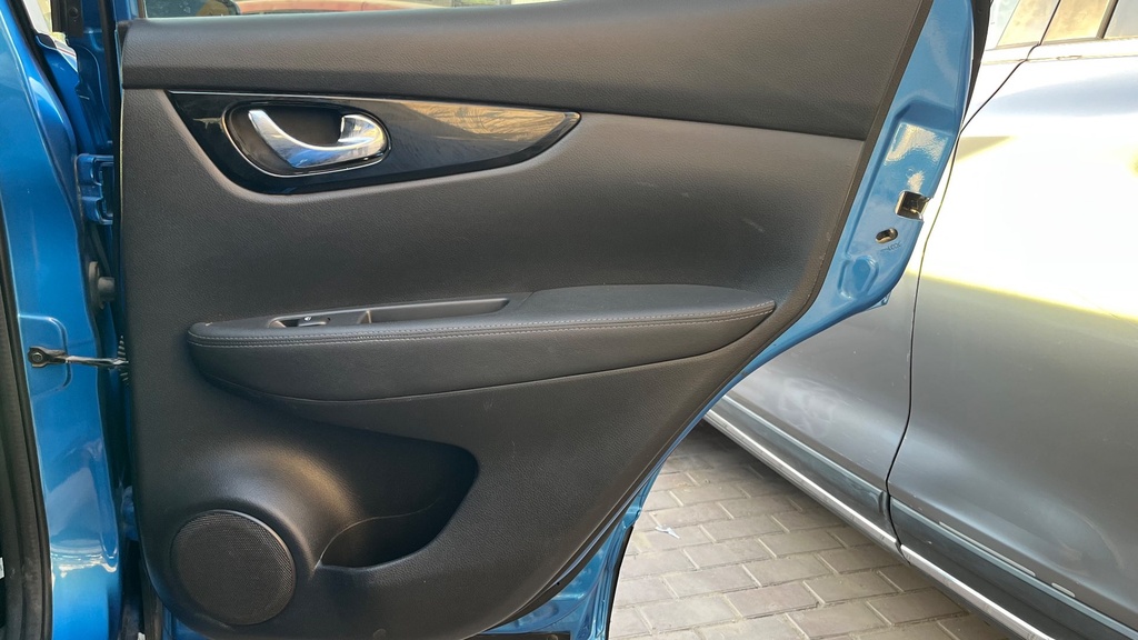 RR R DOOR