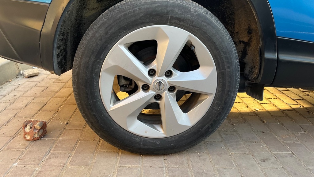 RR R TIRE