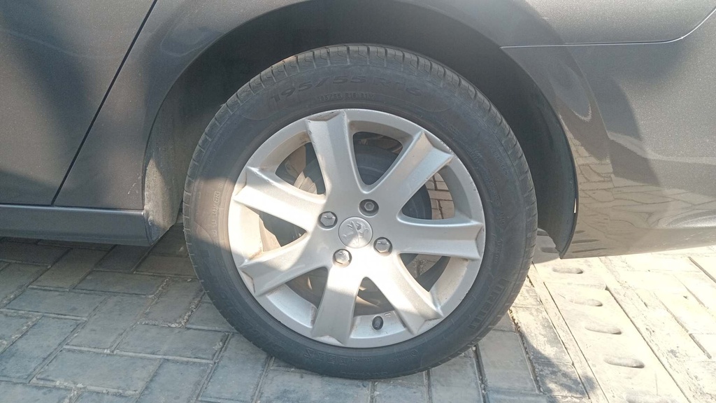 RR L TIRE