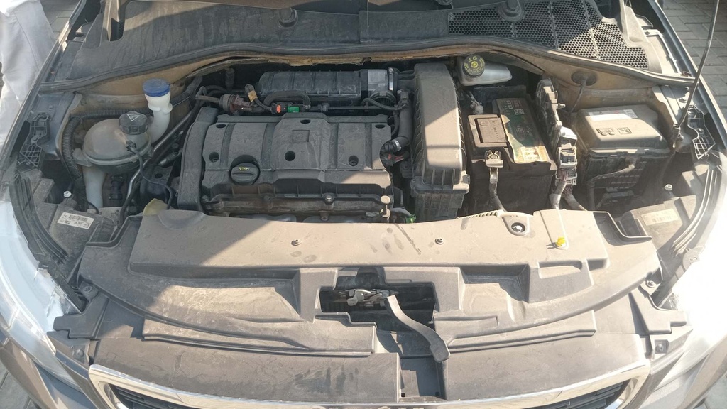 ENGINE COMPARTMENT