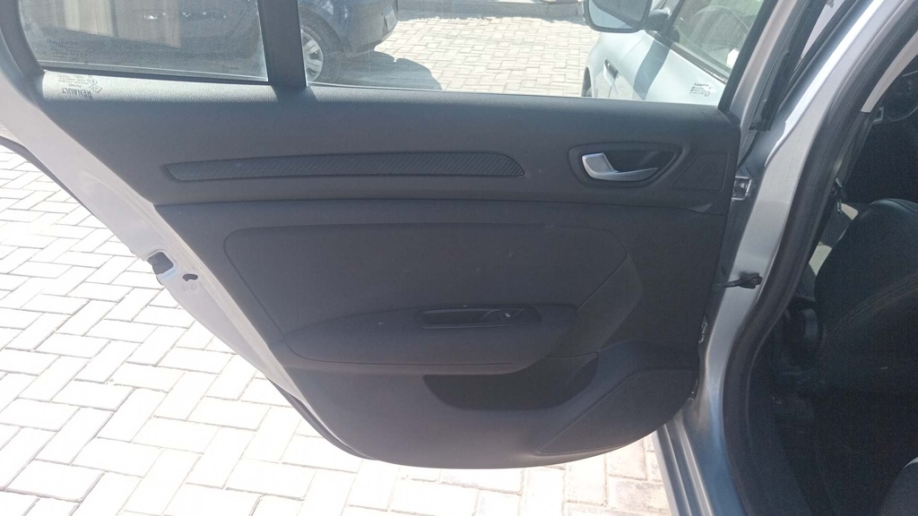 RR L DOOR