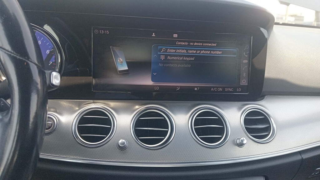 MULTIMEDIA SCREEN