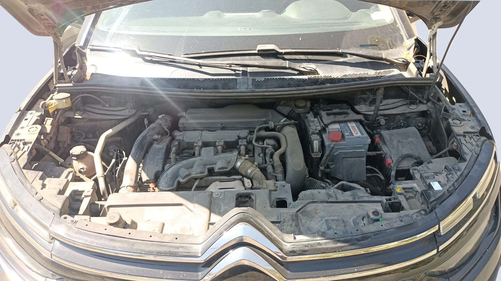 ENGINE COMPARTMENT