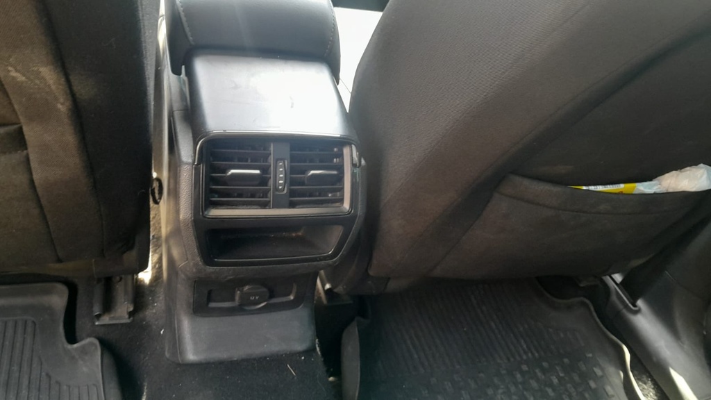 RR AC GRILL