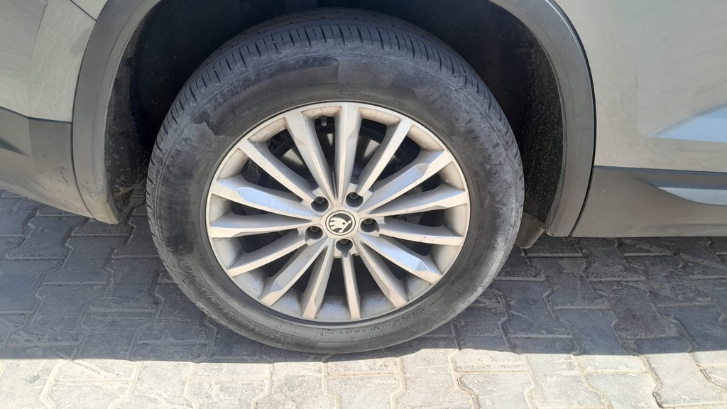 RR R TIRE