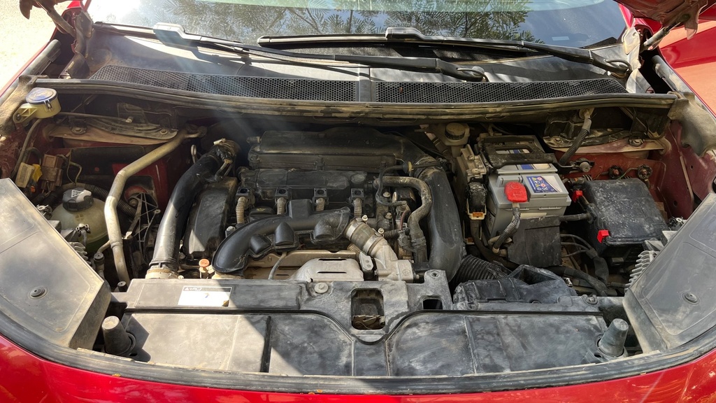 ENGINE COMPARTMENT