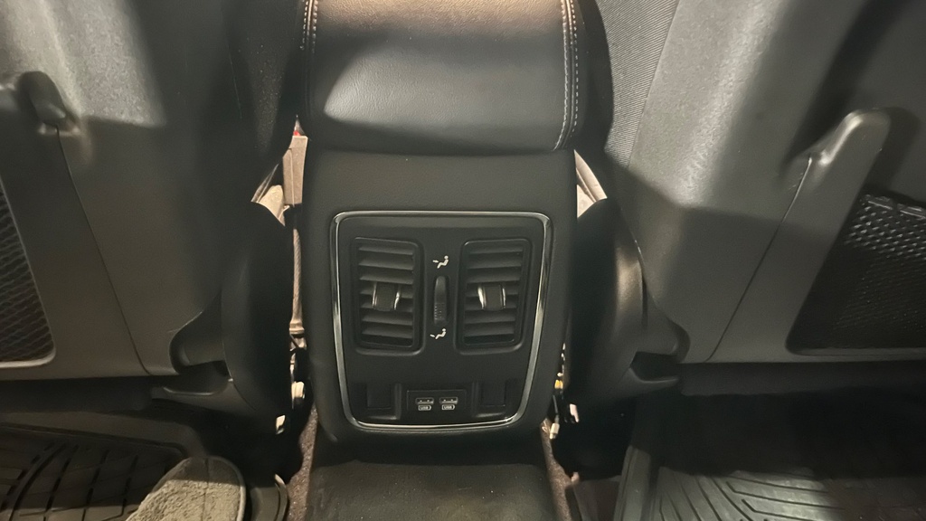 RR AC GRILL
