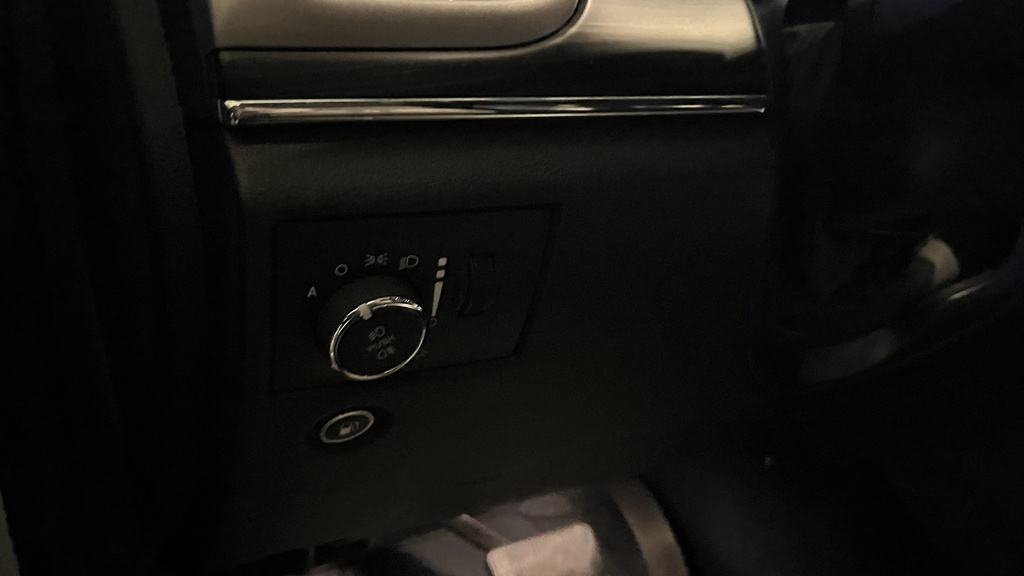 LIGHT SWITCHES