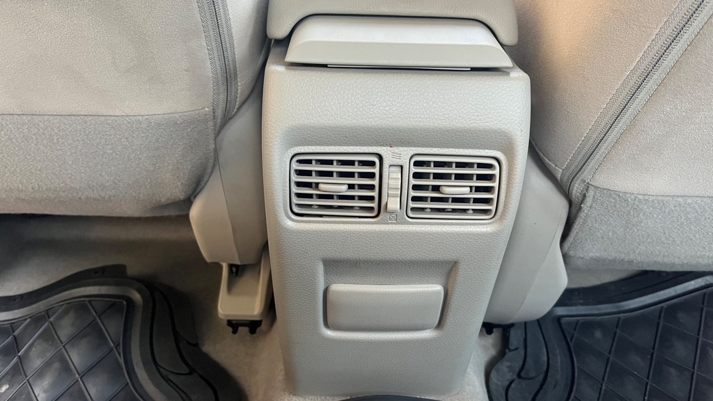 RR AC GRILL