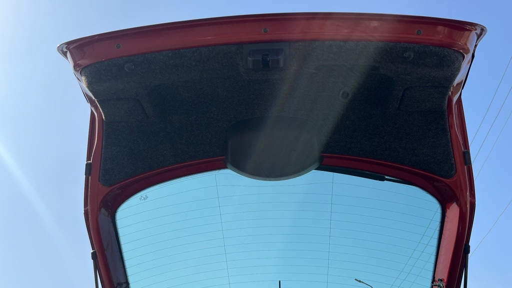 TRUNK HOOD