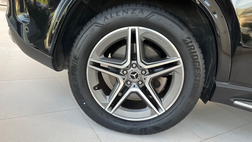 RR R TIRE