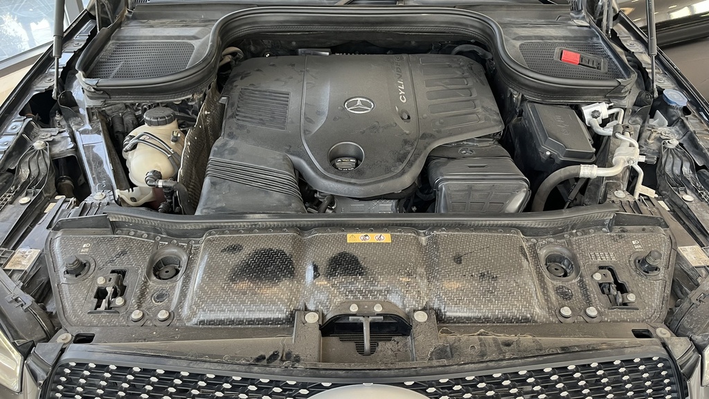 ENGINE COMPARTMENT