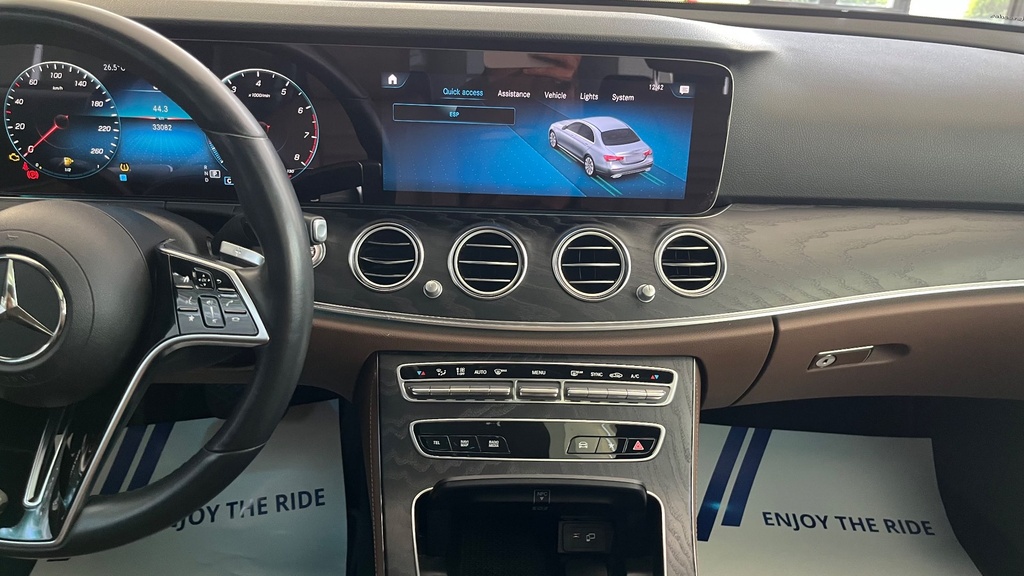 MULTIMEDIA SCREEN