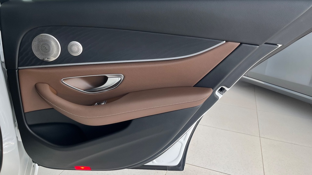 RR R DOOR