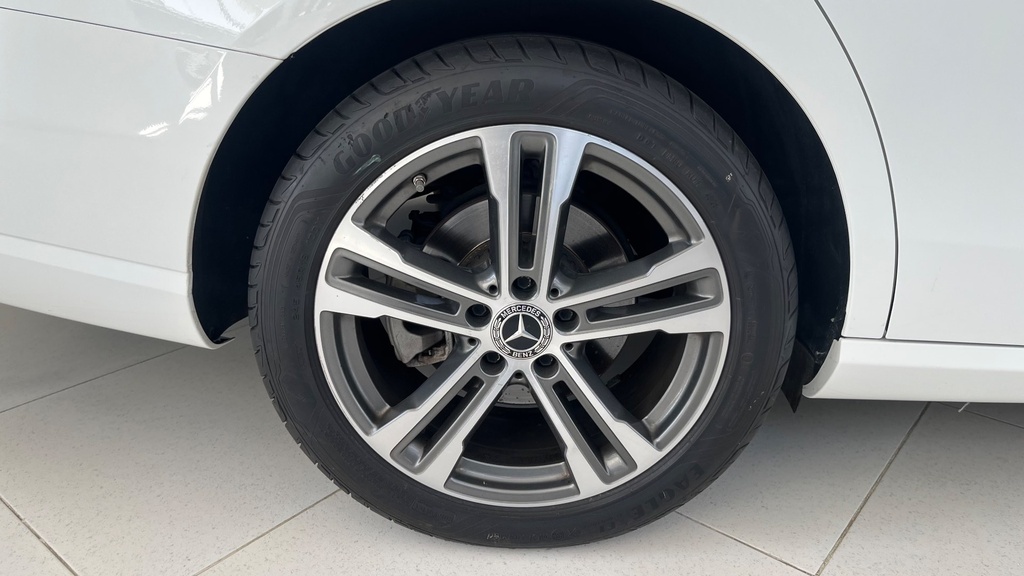 RR R TIRE