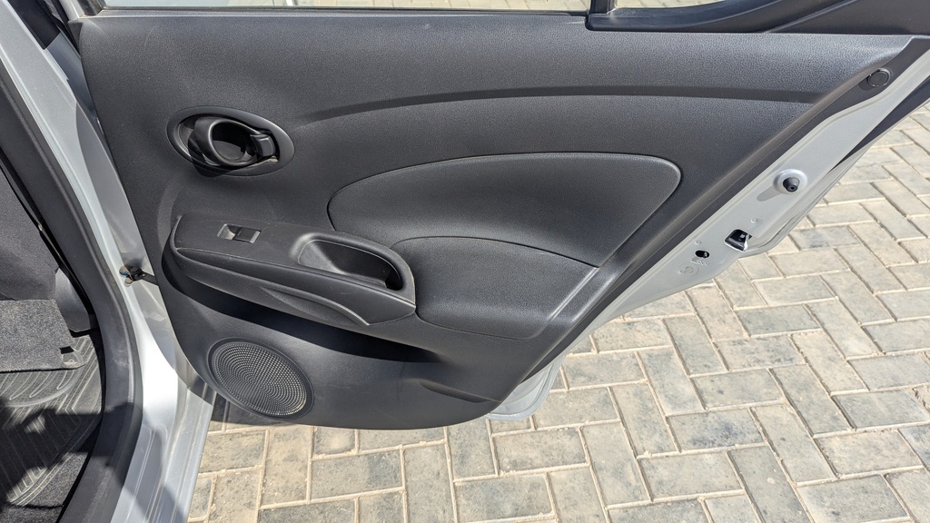 RR R DOOR