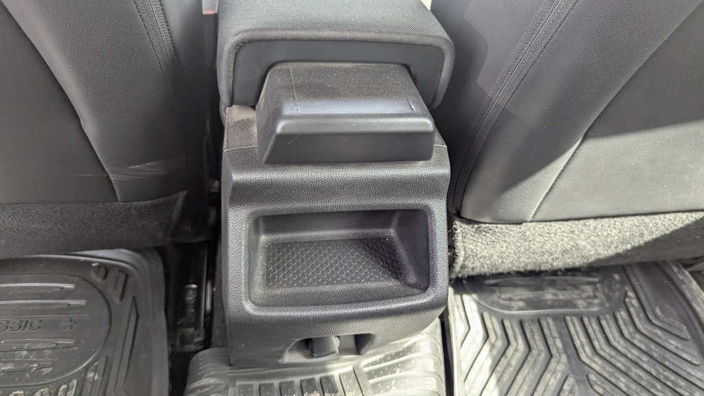 RR AC GRILL
