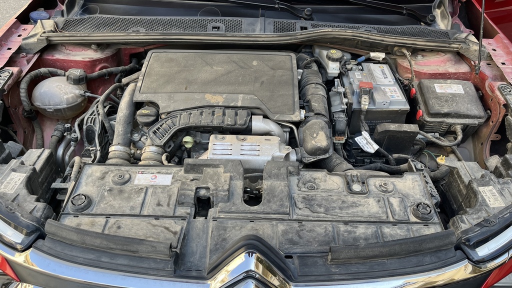 ENGINE COMPARTMENT