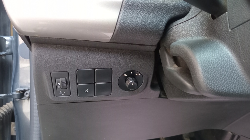 LIGHT SWITCHES