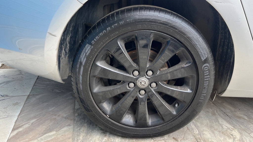 RR R TIRE
