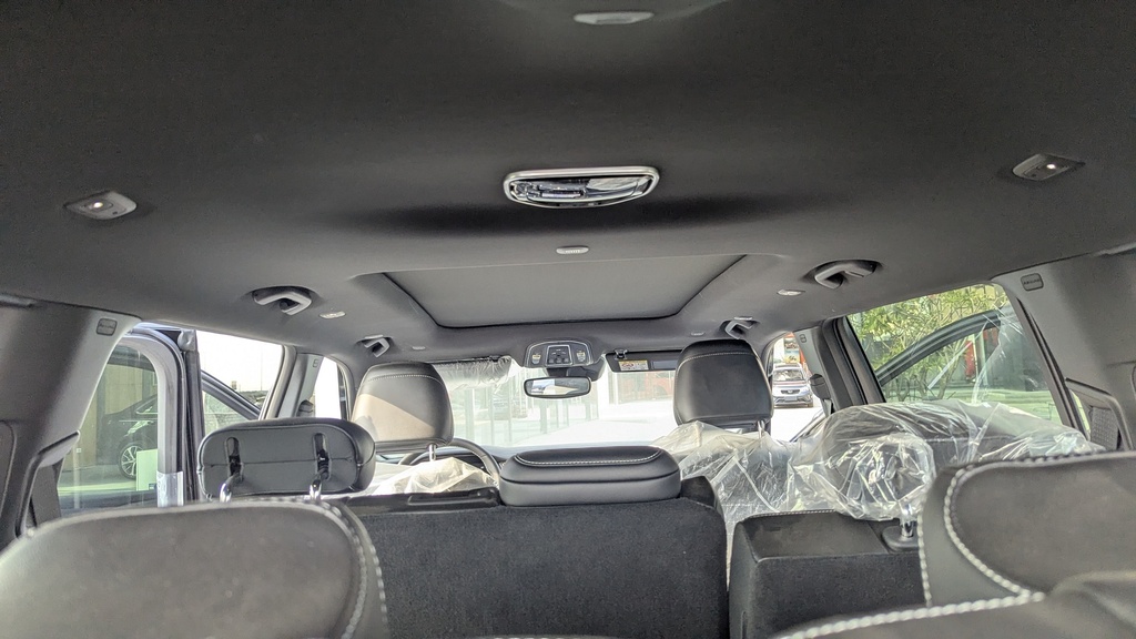 CAR ROOF MAT