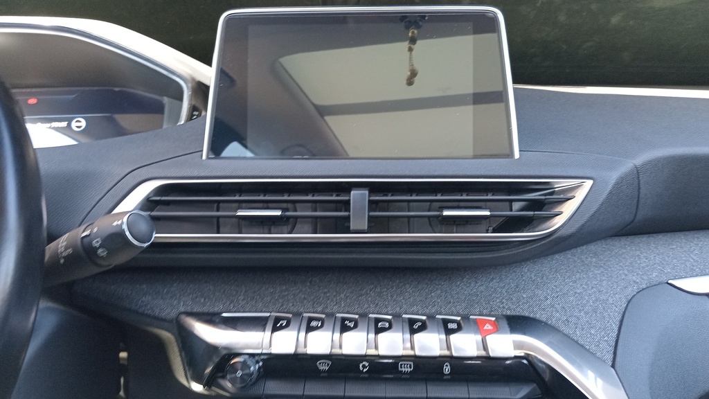 MULTIMEDIA SCREEN