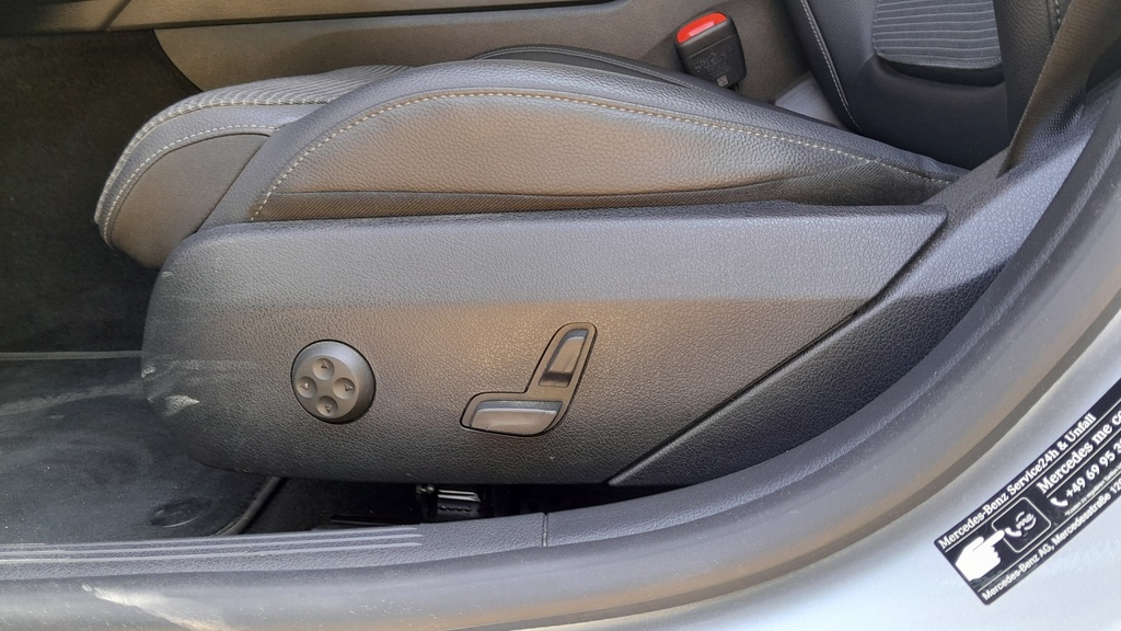 DRIVER SEAT SWITCHES