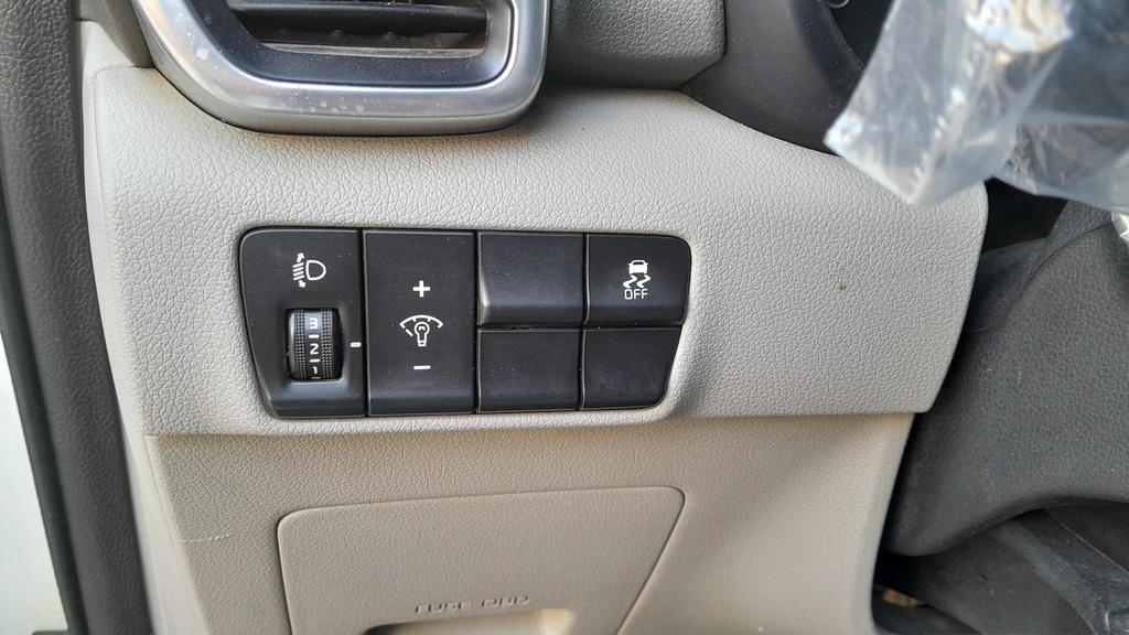 LIGHT SWITCHES