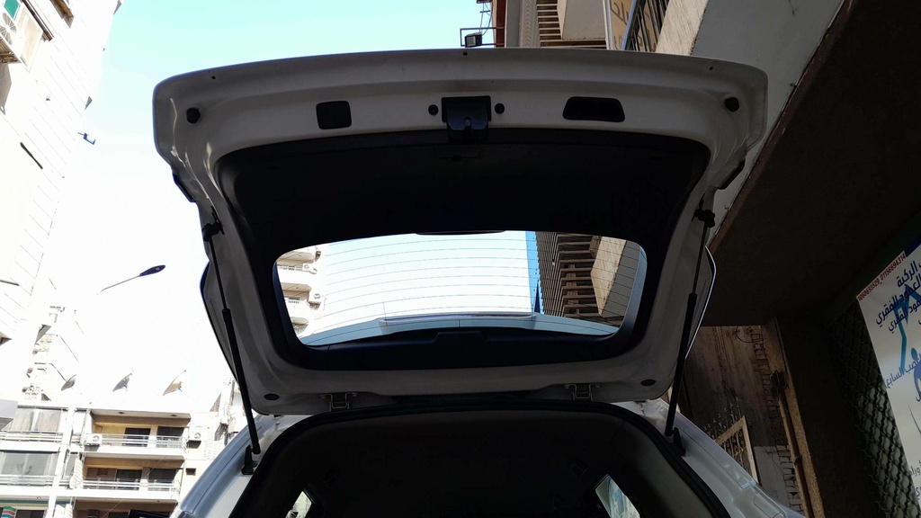 TRUNK HOOD
