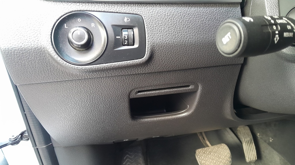 LIGHT SWITCHES