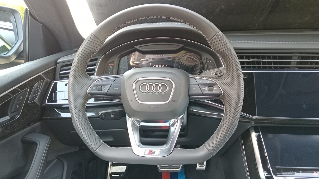 STEERING WHEEL